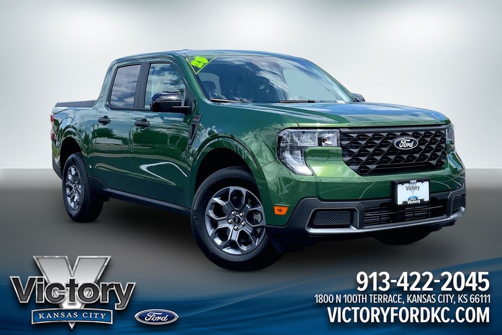 Eruption Green 2025 Ford Maverick XLT SuperCrew AWD Pickup Truck All-Wheel Drive 8-Speed Automatic