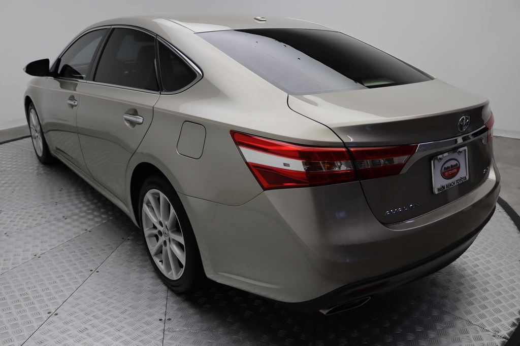Thumbnail: 2013 Toyota Avalon - 11