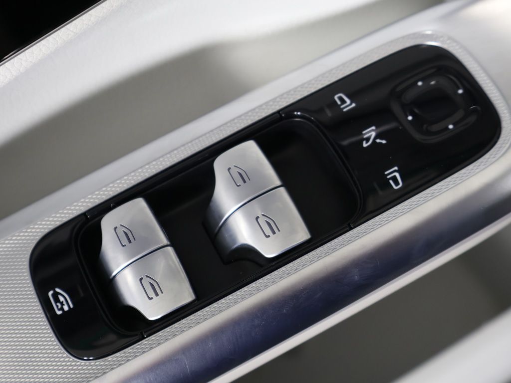 Used 2023 Blue Mercedes-Benz 350 SUV image 42