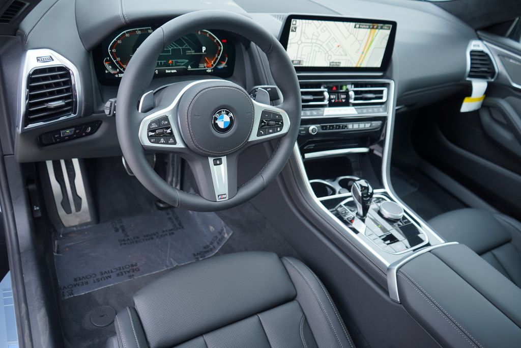Thumbnail: 2026 BMW 8 Series - 13