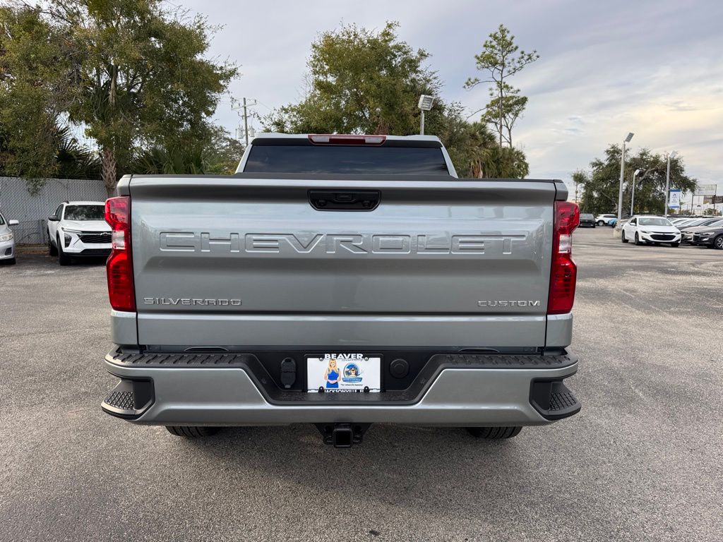 2025 Chevrolet Silverado 1500 Custom 7