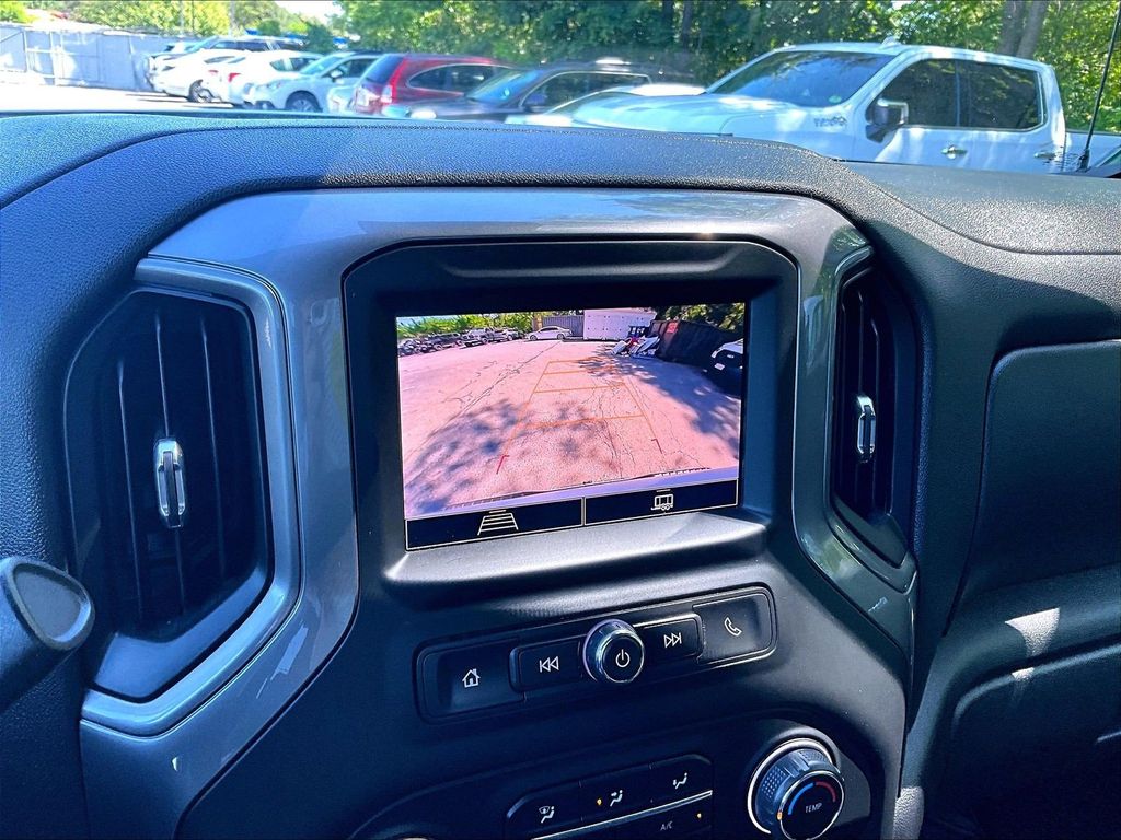 2023 Chevrolet Silverado 1500 — photo 18