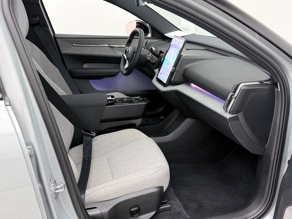 Thumbnail: 2025 Volvo EX30 - 19