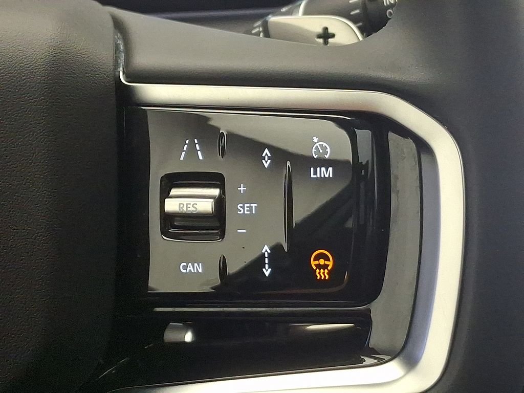 Thumbnail: 2025 Land Rover Discovery Sport - 24