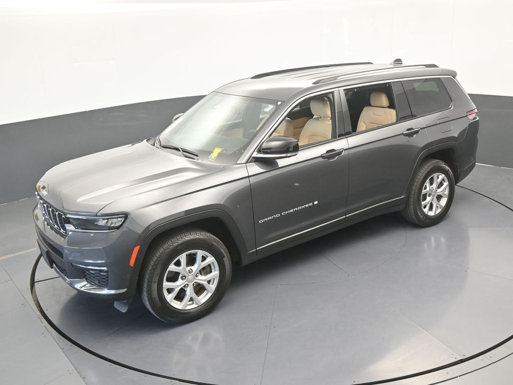 Used 2023 Baltic Gray Metallic Clearcoat Jeep Limited image 55