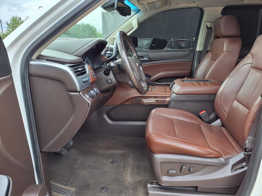 2016 Chevrolet Suburban LTZ - 10