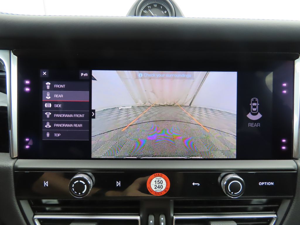 Thumbnail: 2025 Porsche Macan - 19