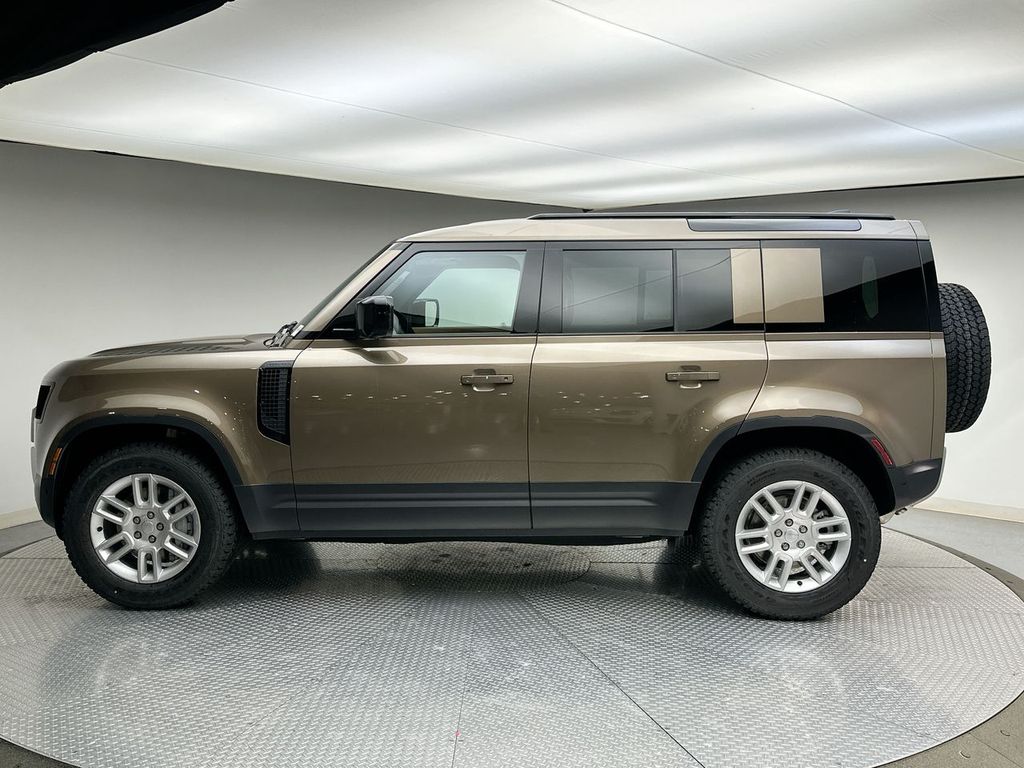 Thumbnail: 2025 Land Rover Defender - 2