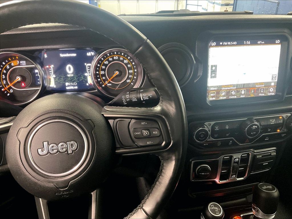 2021 Jeep Wrangler — photo 19