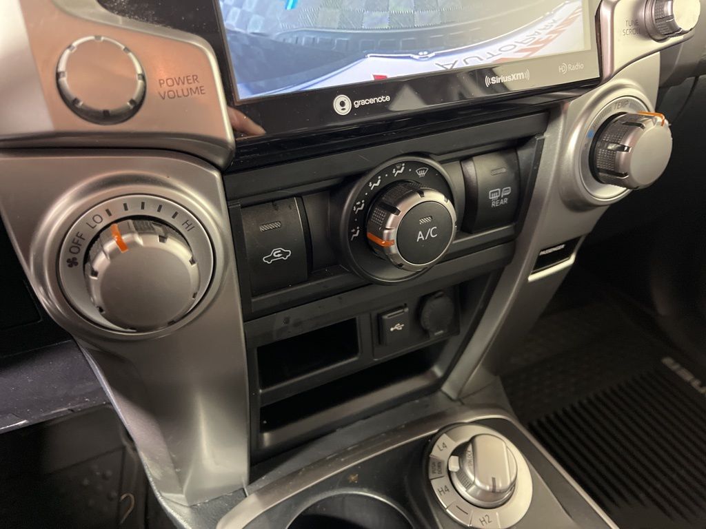 Thumbnail: 2020 Toyota 4Runner - 31