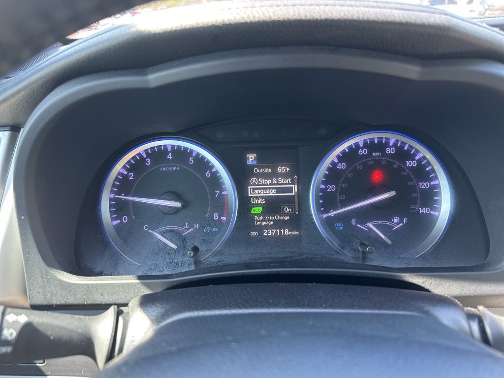2019 Celestial Silver Metallic Toyota Highlander XLE FWD SUV