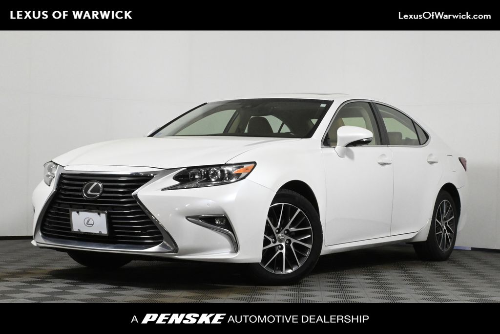2017 Lexus ES 350 -
                Warwick, RI