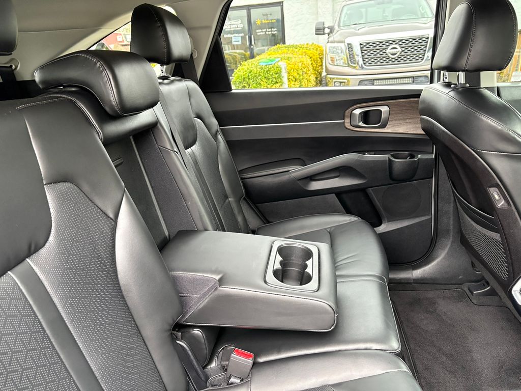 2022 Kia Sorento S