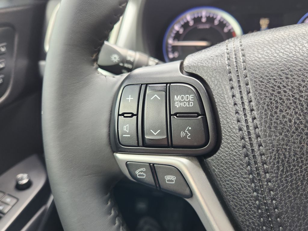 2016 Toyota Highlander Limited Black at Autostrade