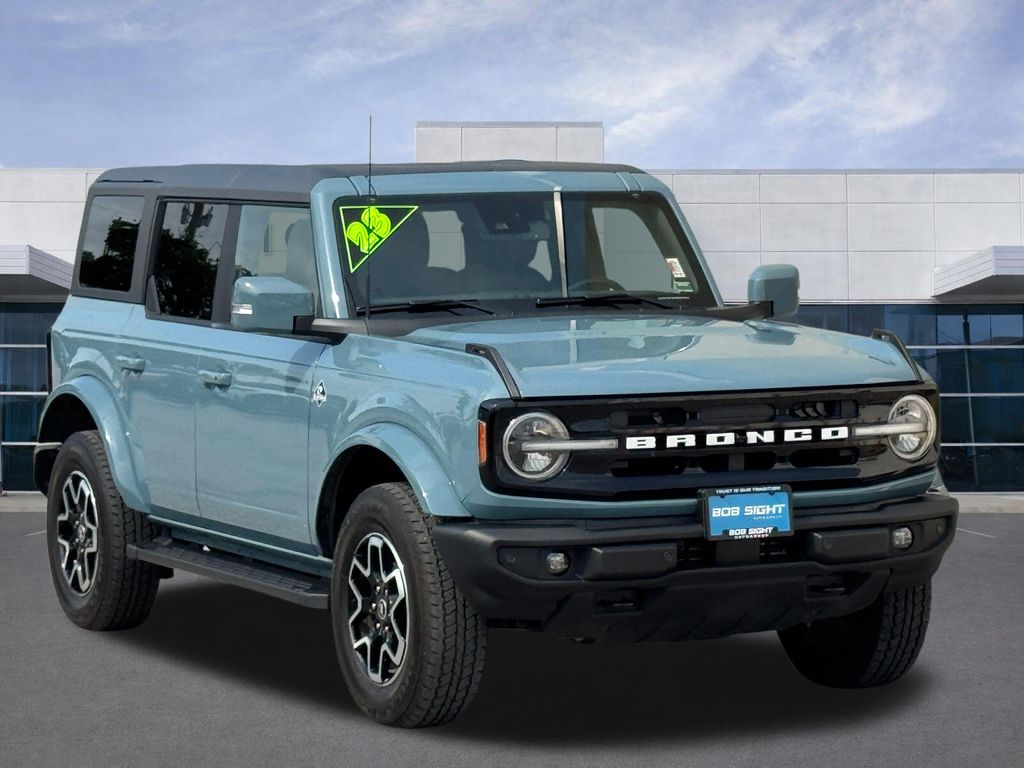 Used 2023 Ford Bronco 4-Door Outer Banks with VIN 1FMEE5BP1PLB83122 for sale in Kansas City