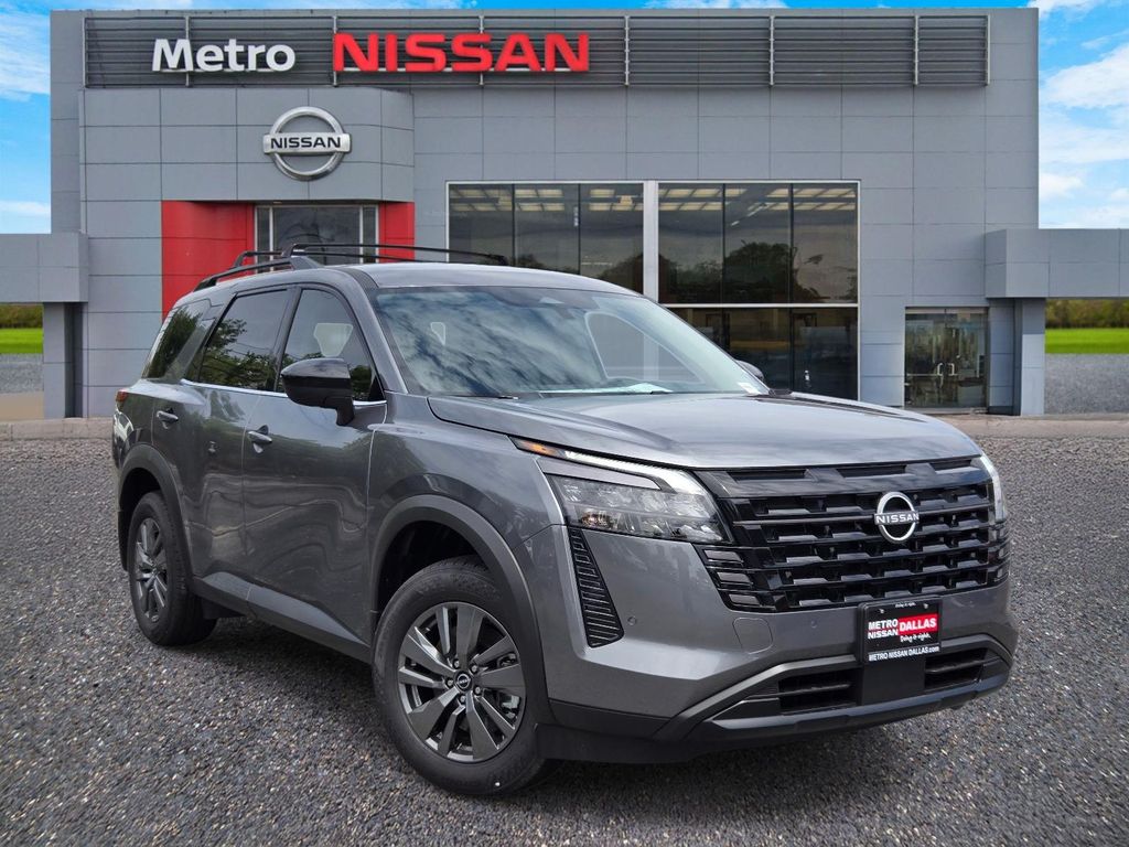 2026 Nissan Pathfinder SV