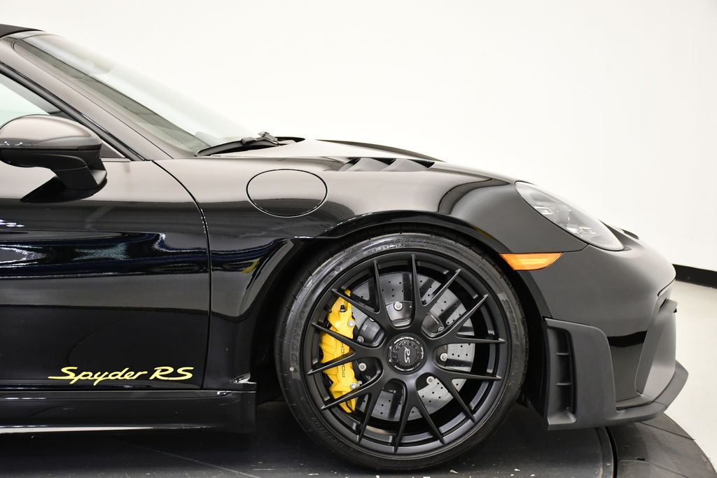 Thumbnail: 2025 Porsche  - 14