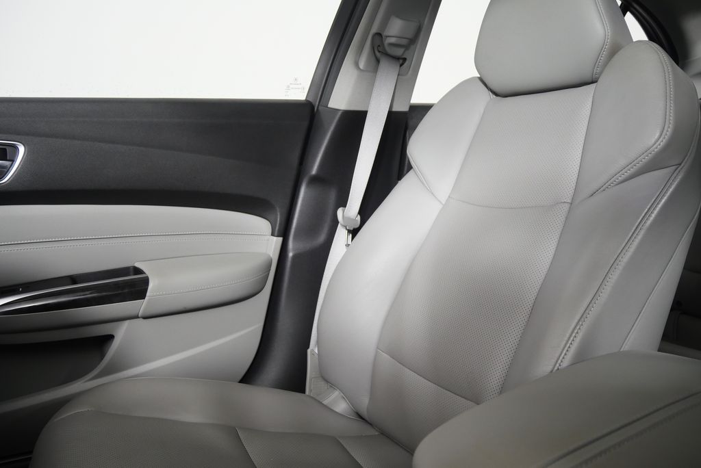 Thumbnail: 2018 Acura TLX - 27