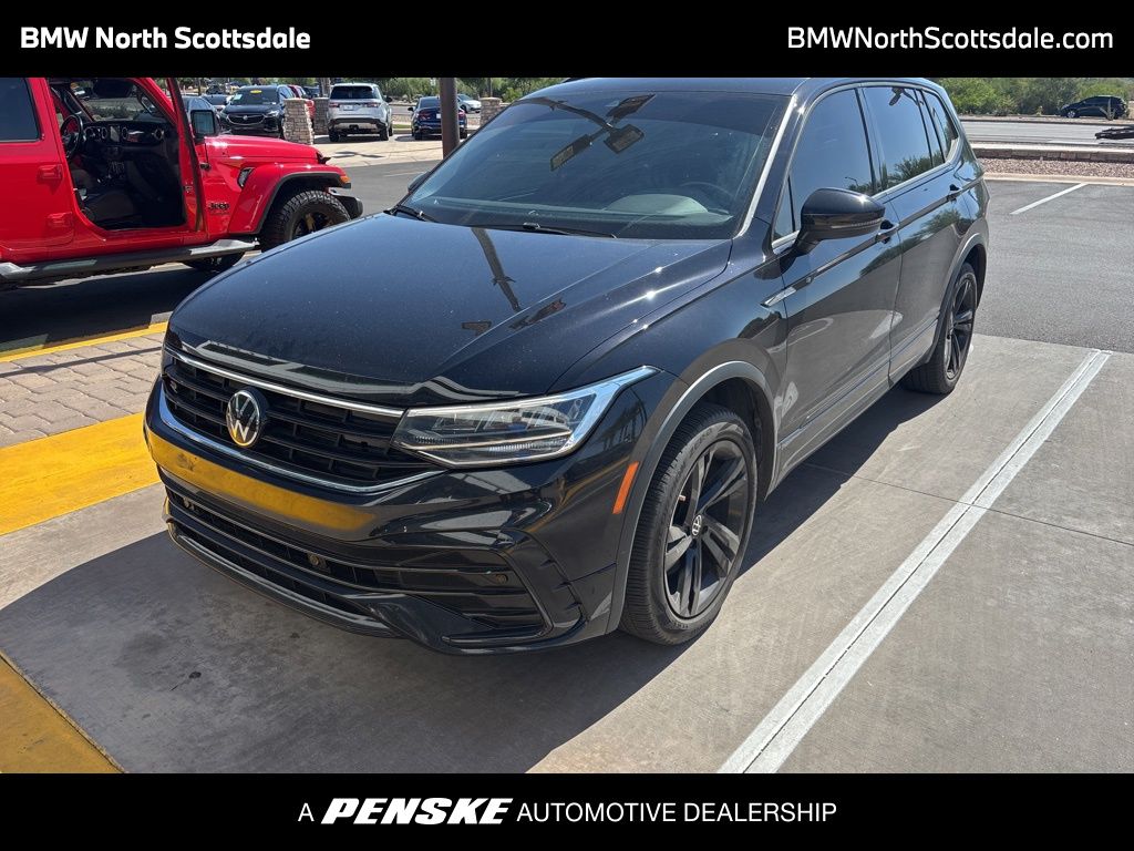 2023 Volkswagen Tiguan SE R-Line Black Hero Image