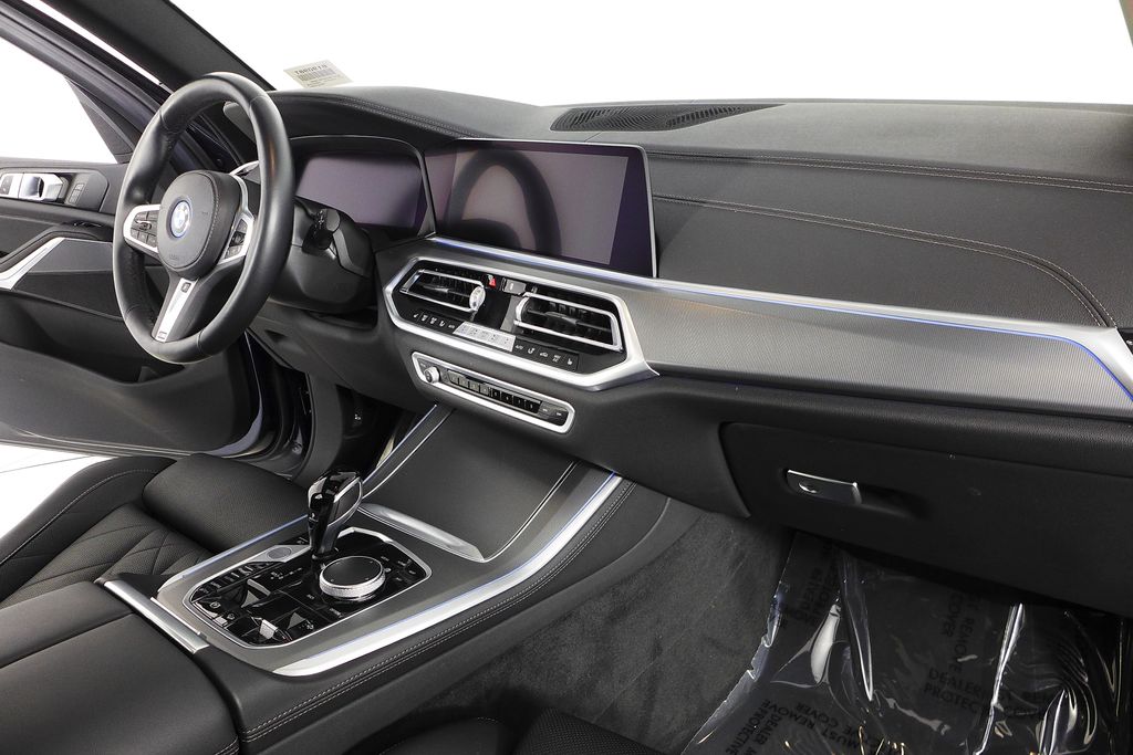 Thumbnail: 2023 BMW X5 - 13