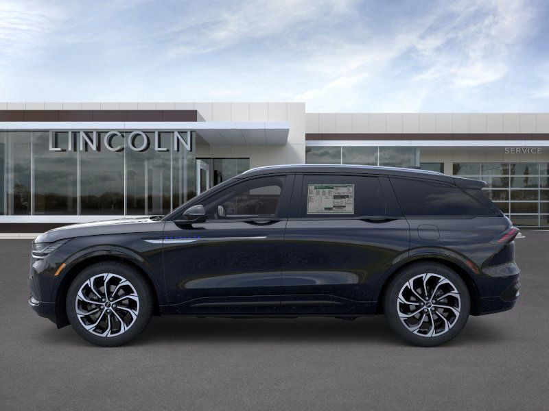 New 2025 Infinite Black Metallic Clearcoat Lincoln Reserve image 3