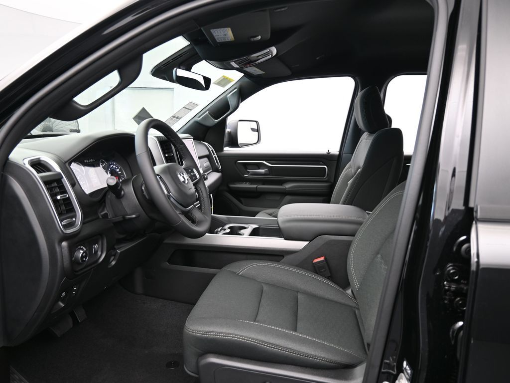 New 2026 Diamond Black Crystal Pearlcoat Ram Big Horn/Lone Star image 11