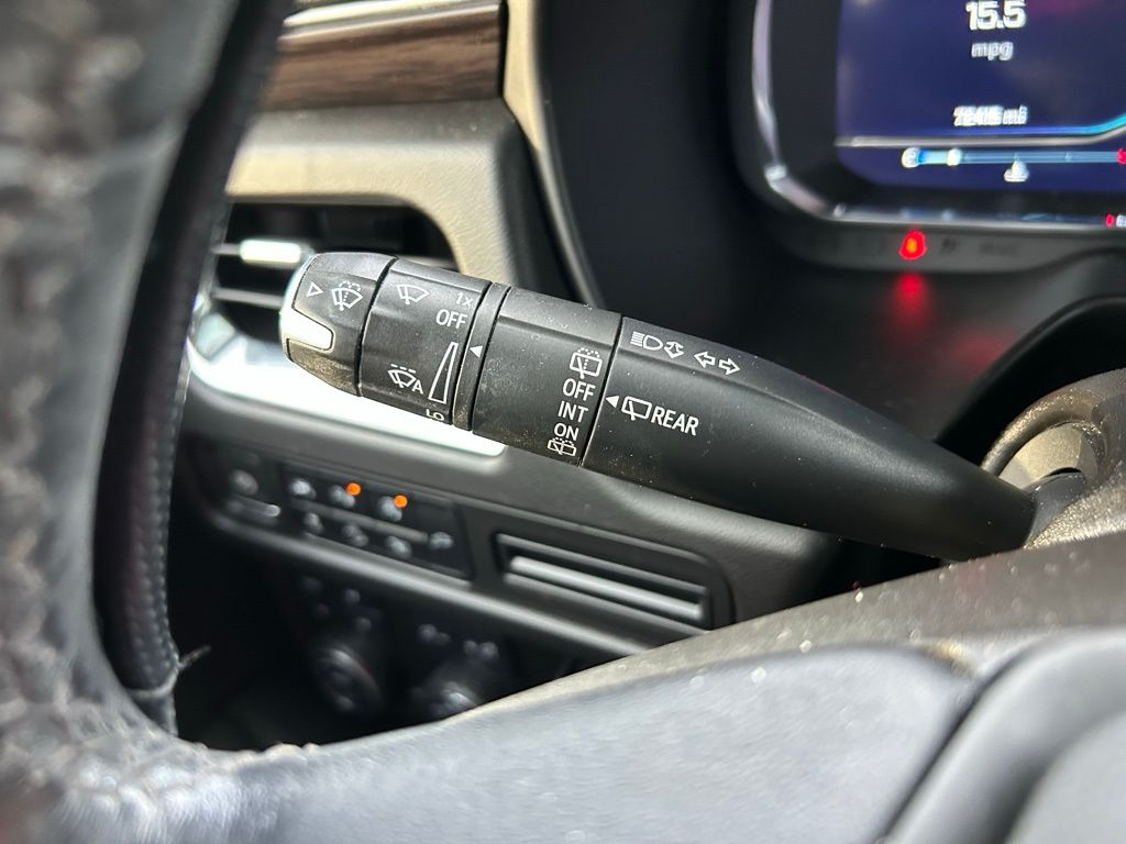 Thumbnail: 2022 Chevrolet Suburban - 22