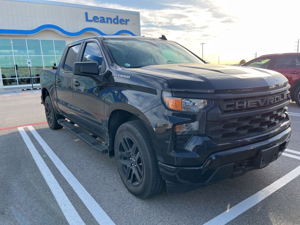 2022 Chevrolet Silverado 1500 Custom 2