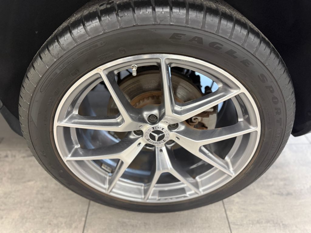 Thumbnail: 2022 Mercedes-Benz GLC - 10