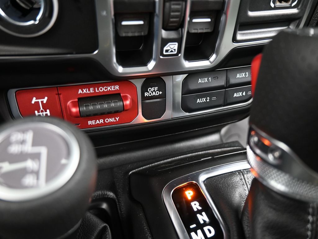 New 2026 Black Clearcoat Jeep Mojave image 20