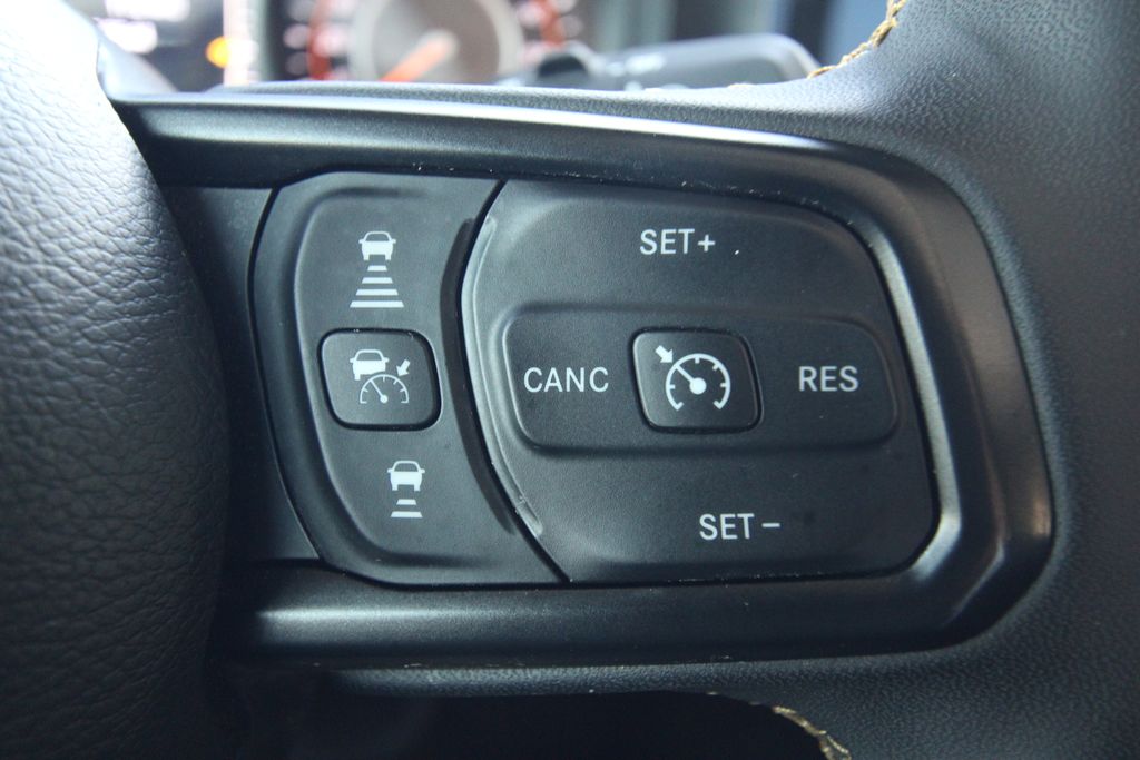 Used 2024 Jeep Wrangler SUV