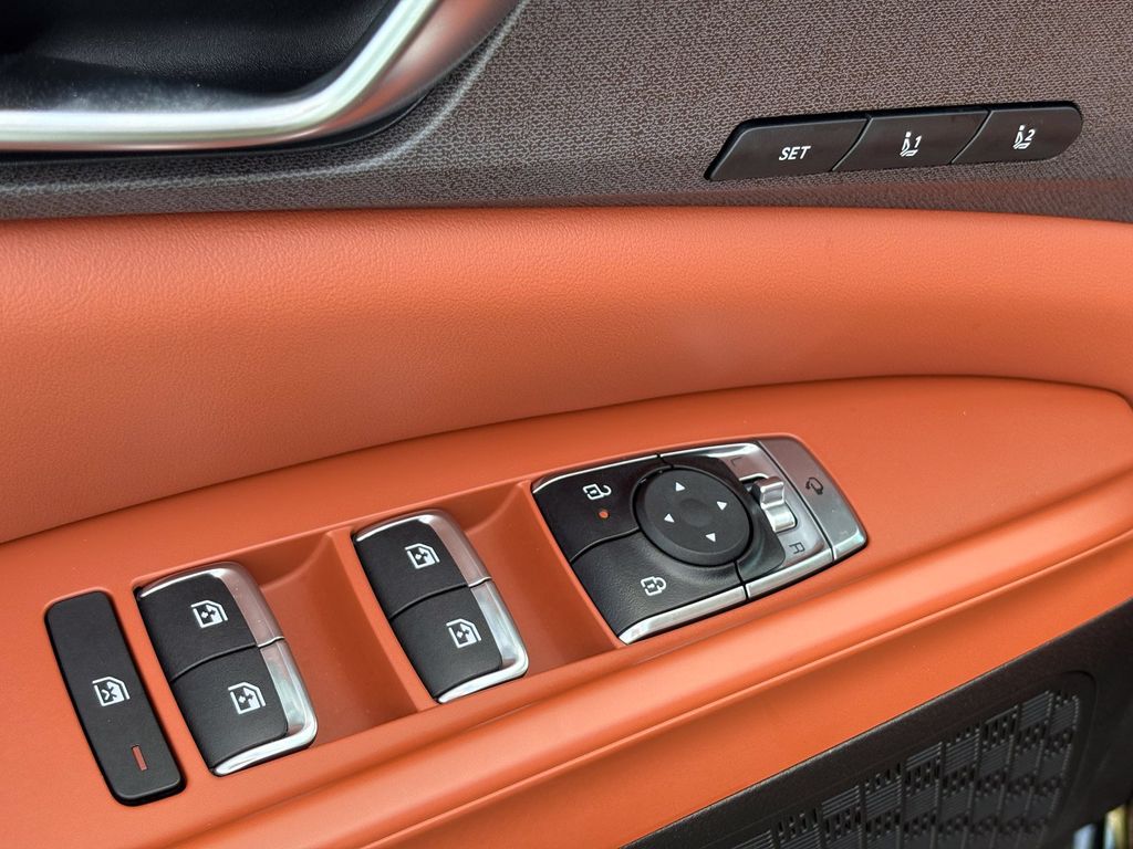 New 2026 Kia Carnival MPV Van