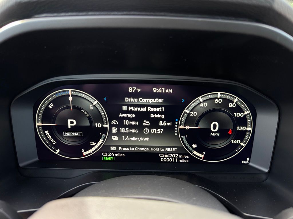2025 Mitsubishi Outlander PHEV SEL photo 14