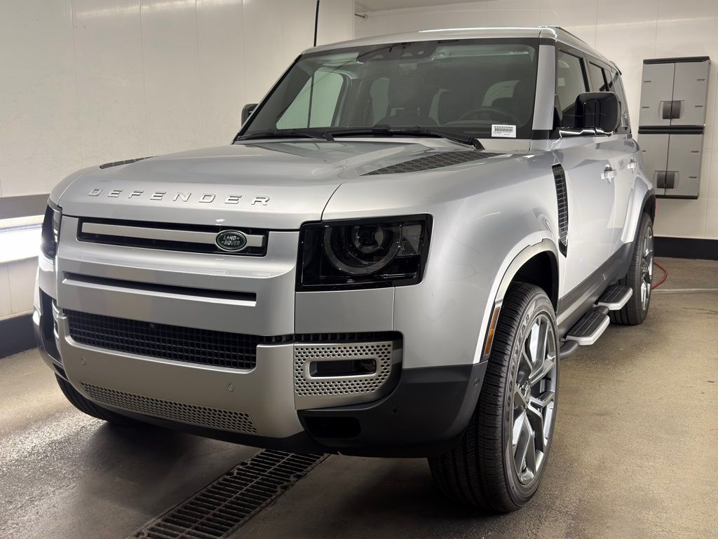 Thumbnail: 2024 Land Rover Defender - 1