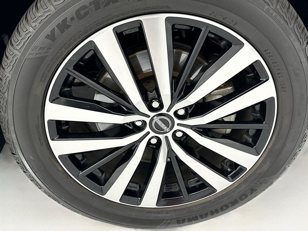 Thumbnail: 2023 Nissan Pathfinder - 31