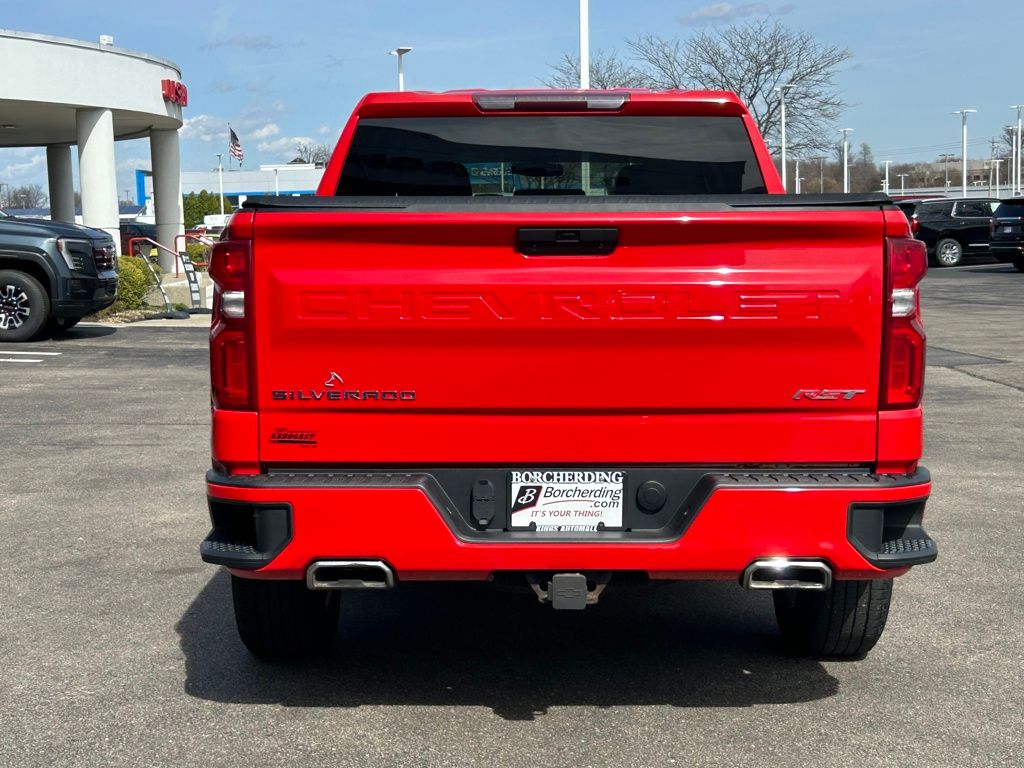 View vehicle photo 7