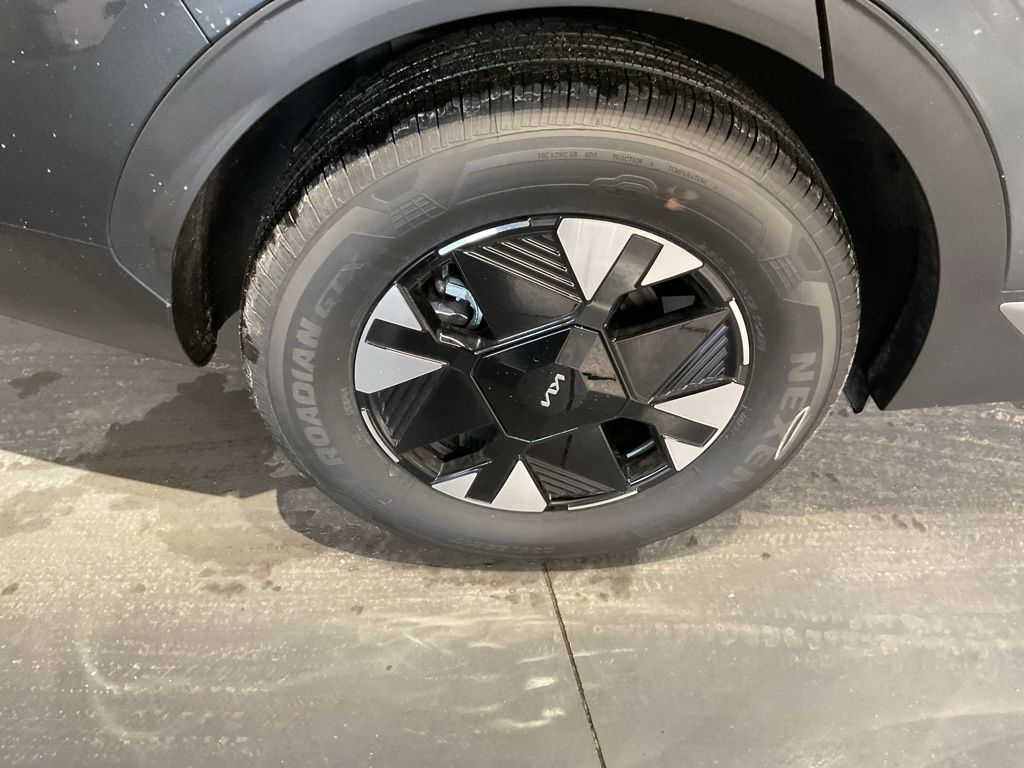 New 2026 Gray Kia LX image 18