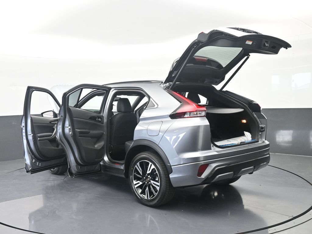 New 2026 Gray Mitsubishi SEL image 80