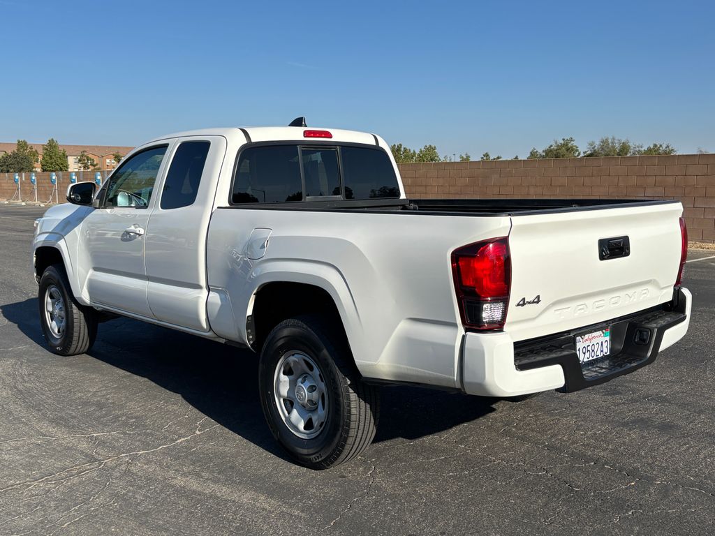 Thumbnail: 2020 Toyota Tacoma - 7