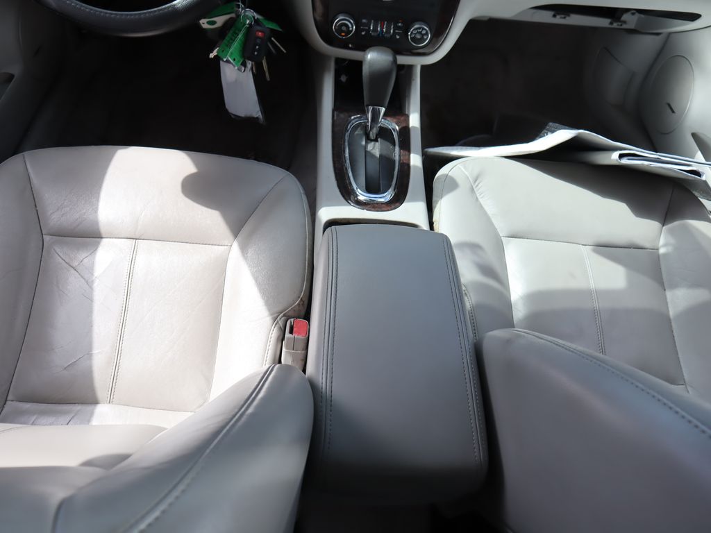 Thumbnail: 2015 Chevrolet Impala - 8