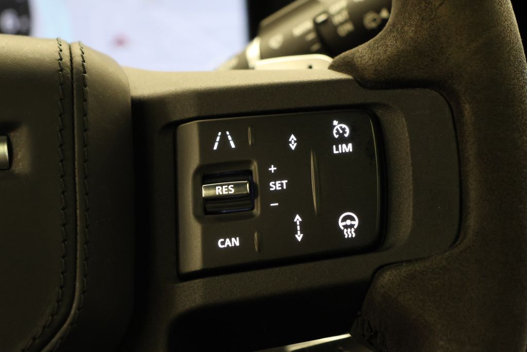 Thumbnail: 2023 Land Rover Defender - 19