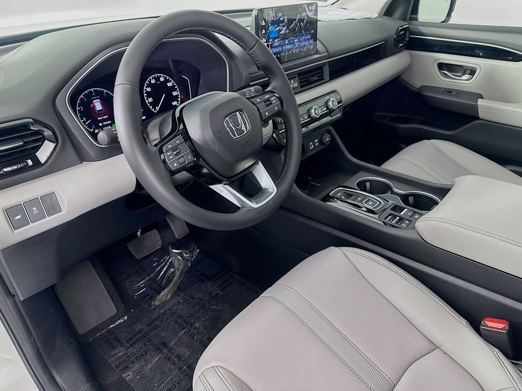 New Car 2025 Honda Pilot  Touring For Sale Under $60,000 In Austin, Texas