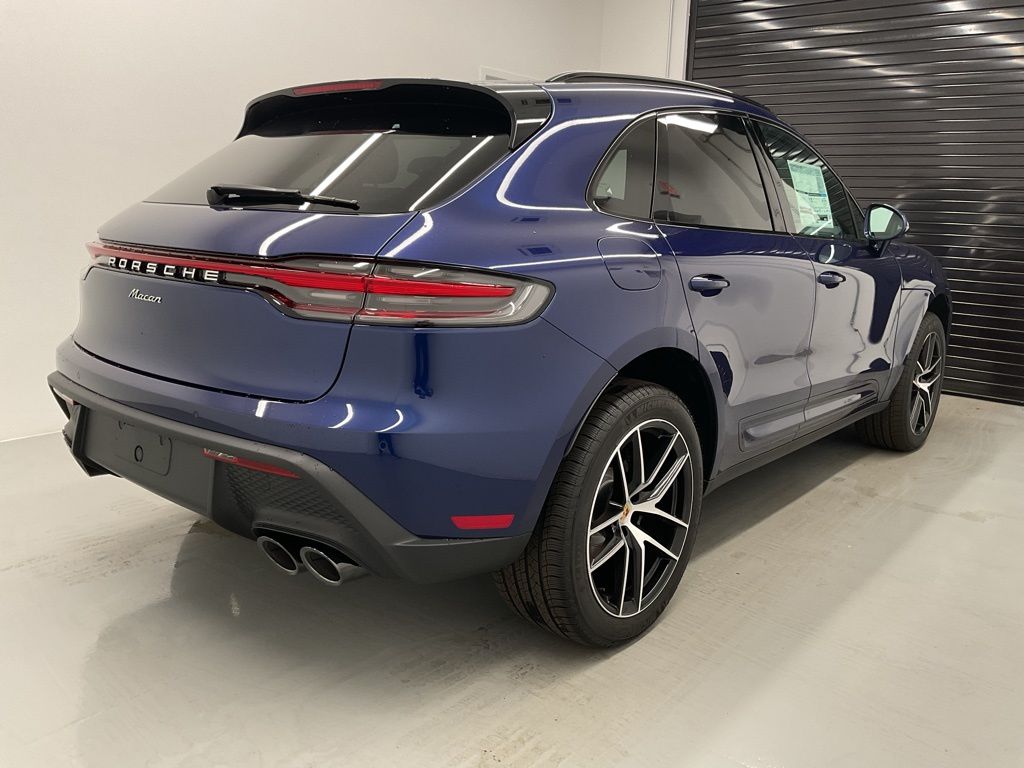 2024 Porsche Macan  23