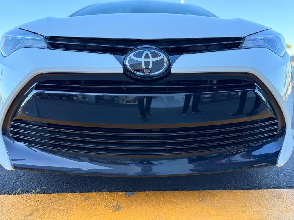 Thumbnail: 2017 Toyota Corolla - 4