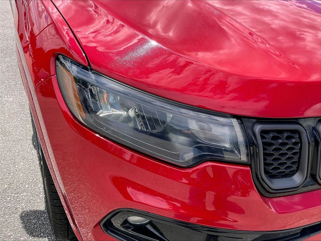 2023 Jeep Compass — photo 29