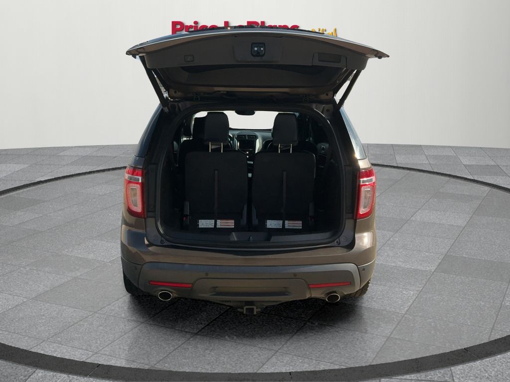 2015 Ford Explorer XLT  at Superior Kia