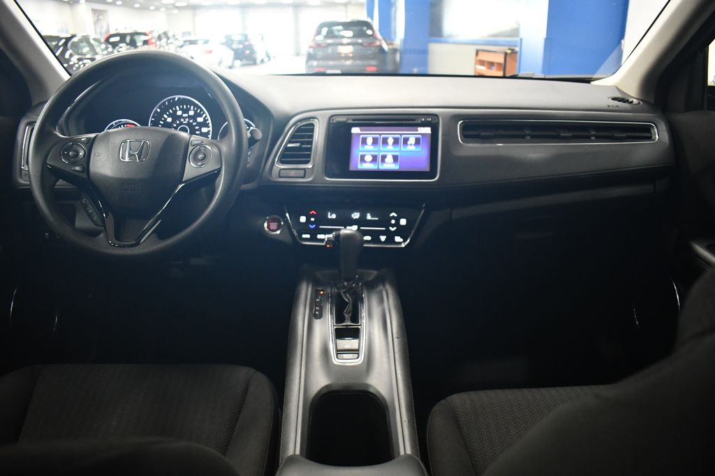 Thumbnail: 2016 Honda HR-V - 16