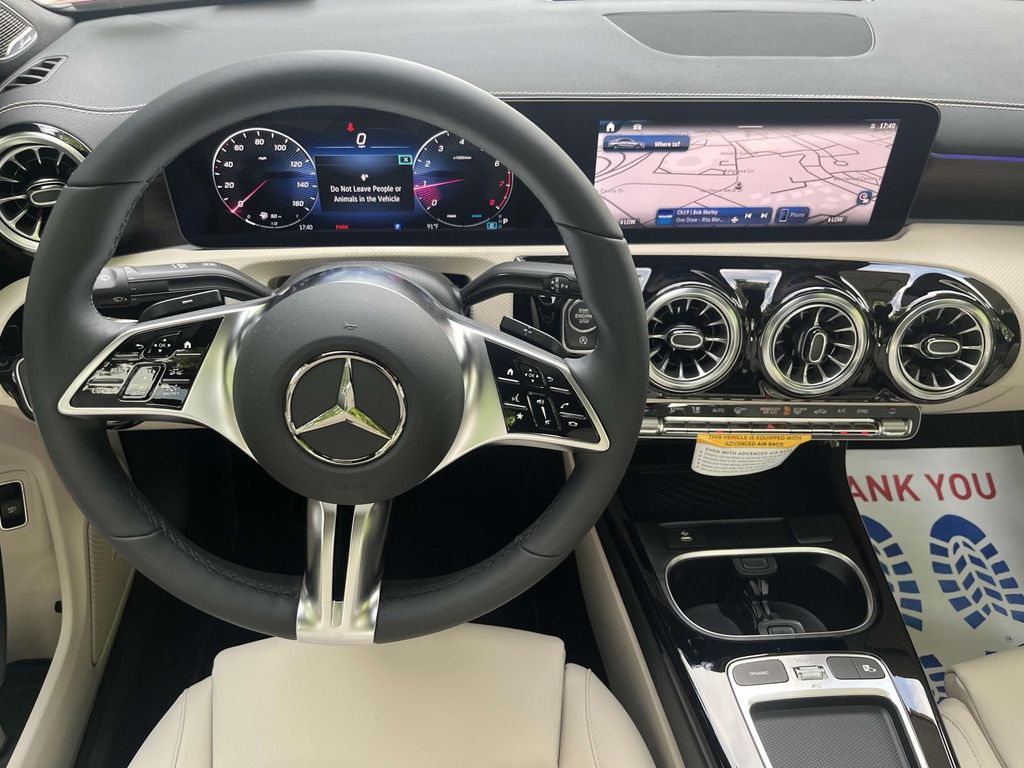 2025 Mercedes-Benz CLA 250 8