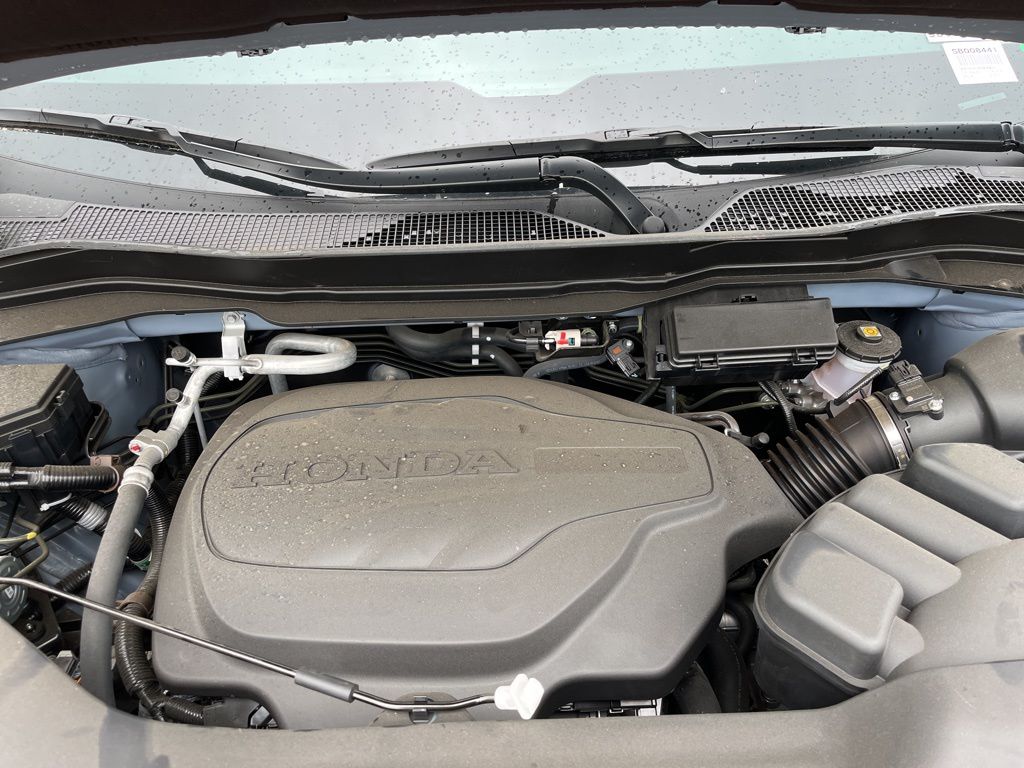 Thumbnail: 2025 Honda Ridgeline - 8