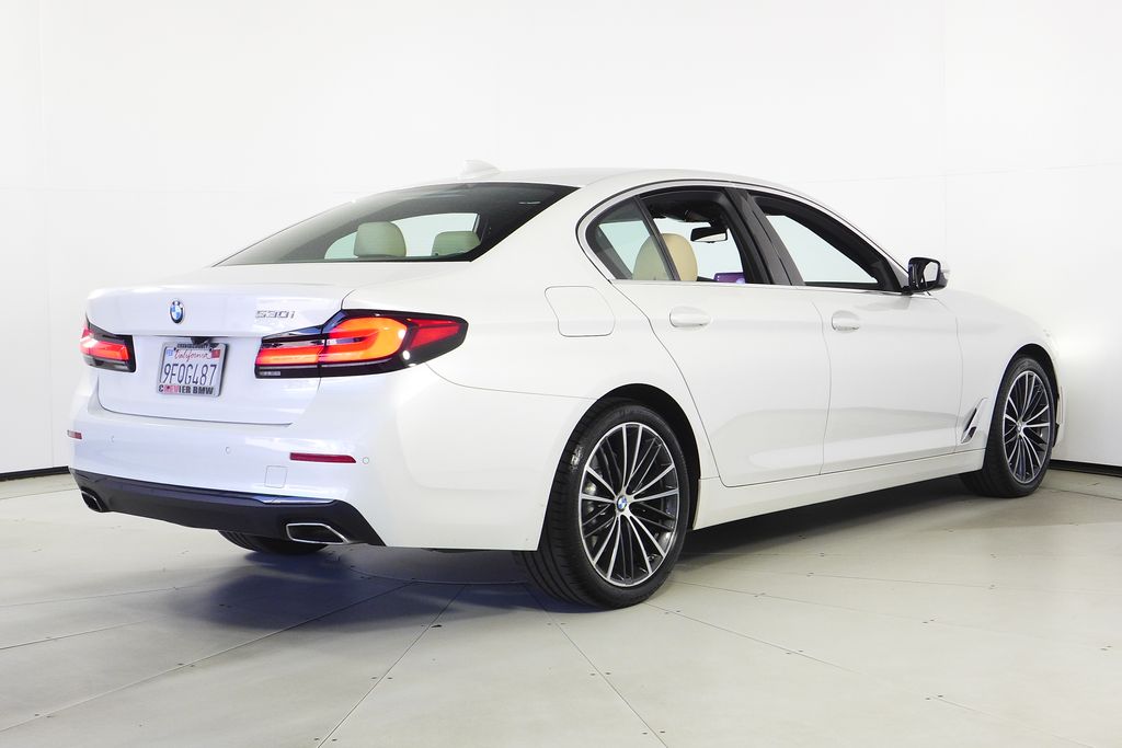 Thumbnail: 2023 BMW 5 Series - 7